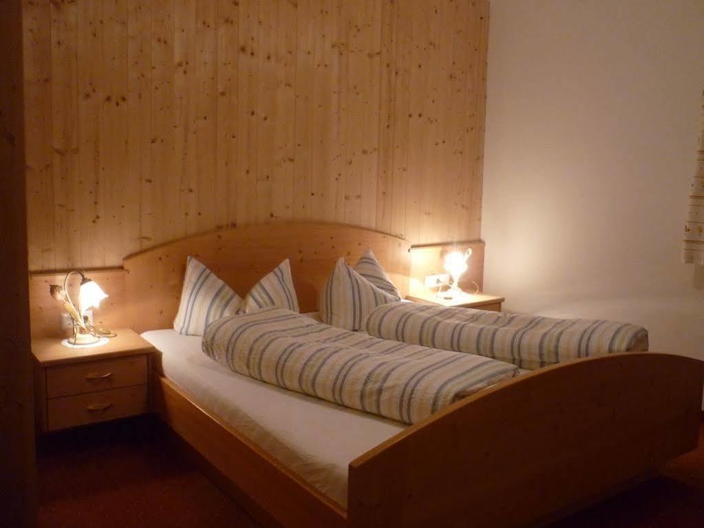 Haus Bergzauber Apartment Neustift im Stubaital Bagian luar foto