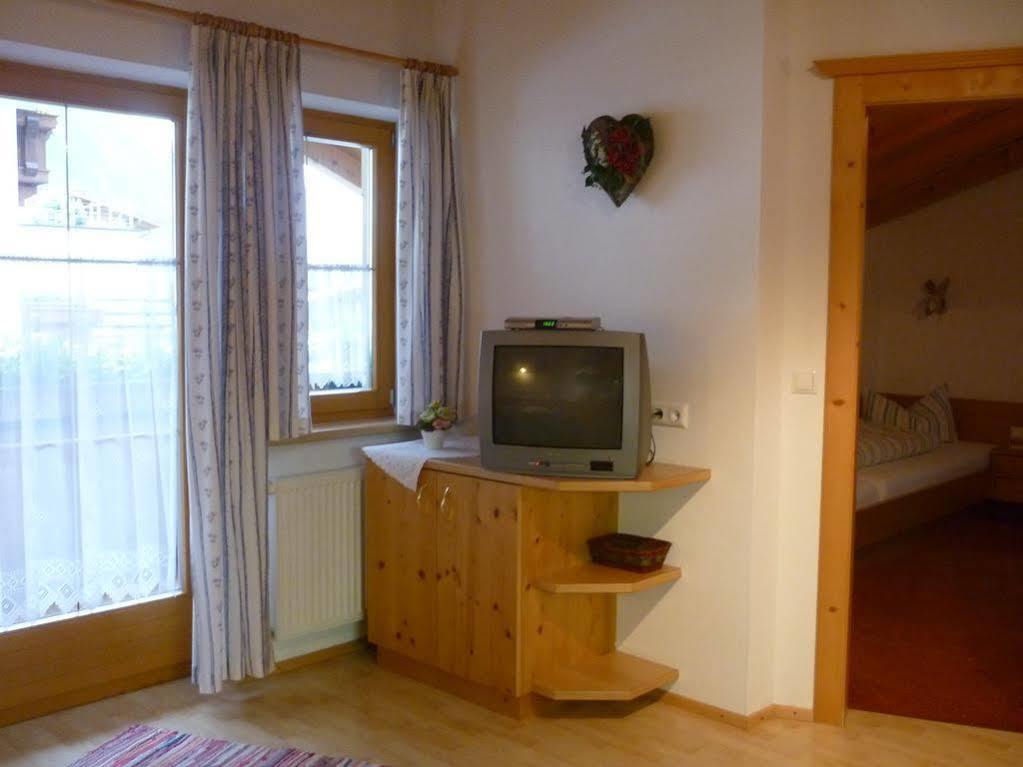 Haus Bergzauber Apartment Neustift im Stubaital Bagian luar foto